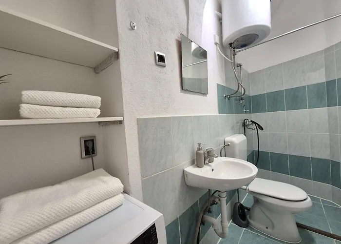 Walter Center * Laibach